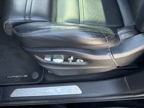 Used 2019 Porsche Cayenne S AWD/4WD image 19
