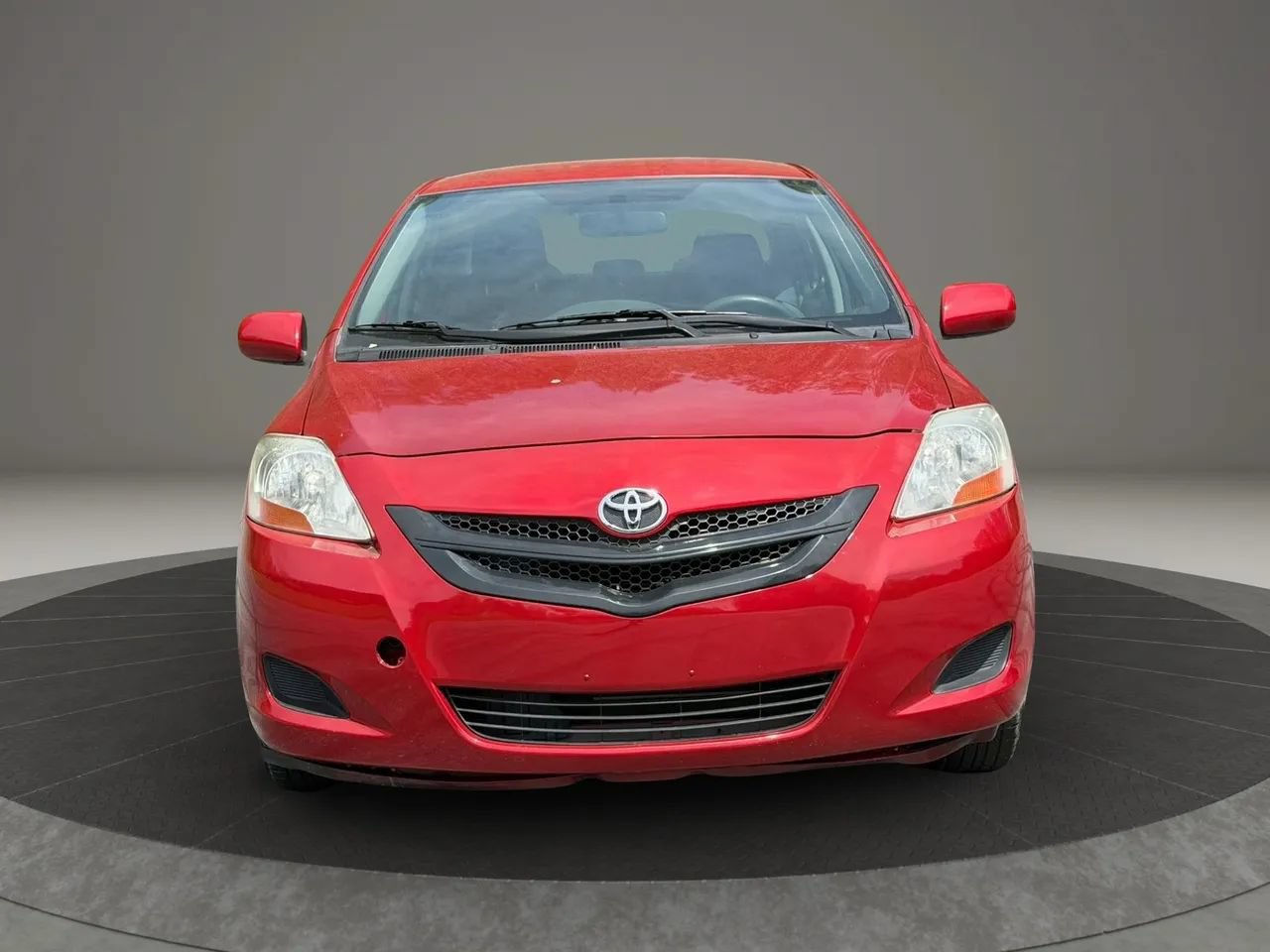 Used 2008 Toyota Yaris Sedan w/ Convenience Pkg FWD image 2