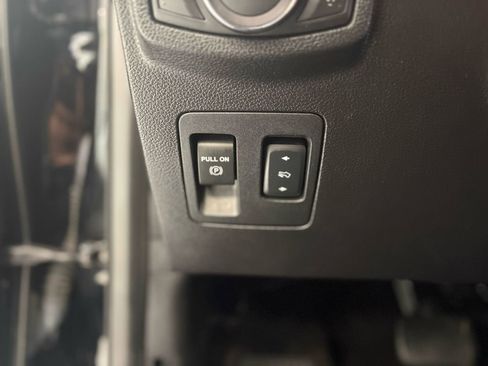 Used 2018 Ford F150 Lariat w/ Equipment Group 502A Luxury AWD/4WD image 27