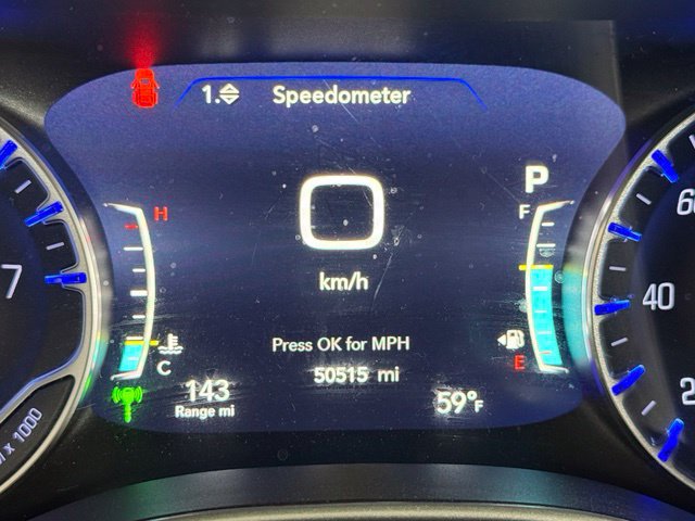 Used 2022 Chrysler Pacifica Touring-L w/ Uconnect Theater Family Group FWD image 13