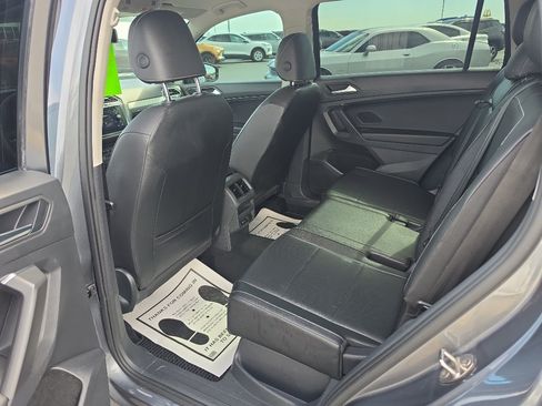 Used 2021 Volkswagen Tiguan SE AWD/4WD image 15