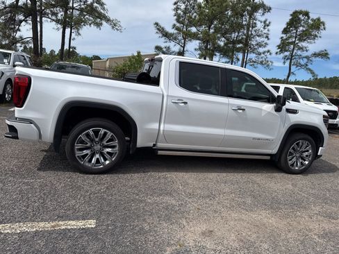 Used 2024 GMC Sierra 1500 Denali image 8