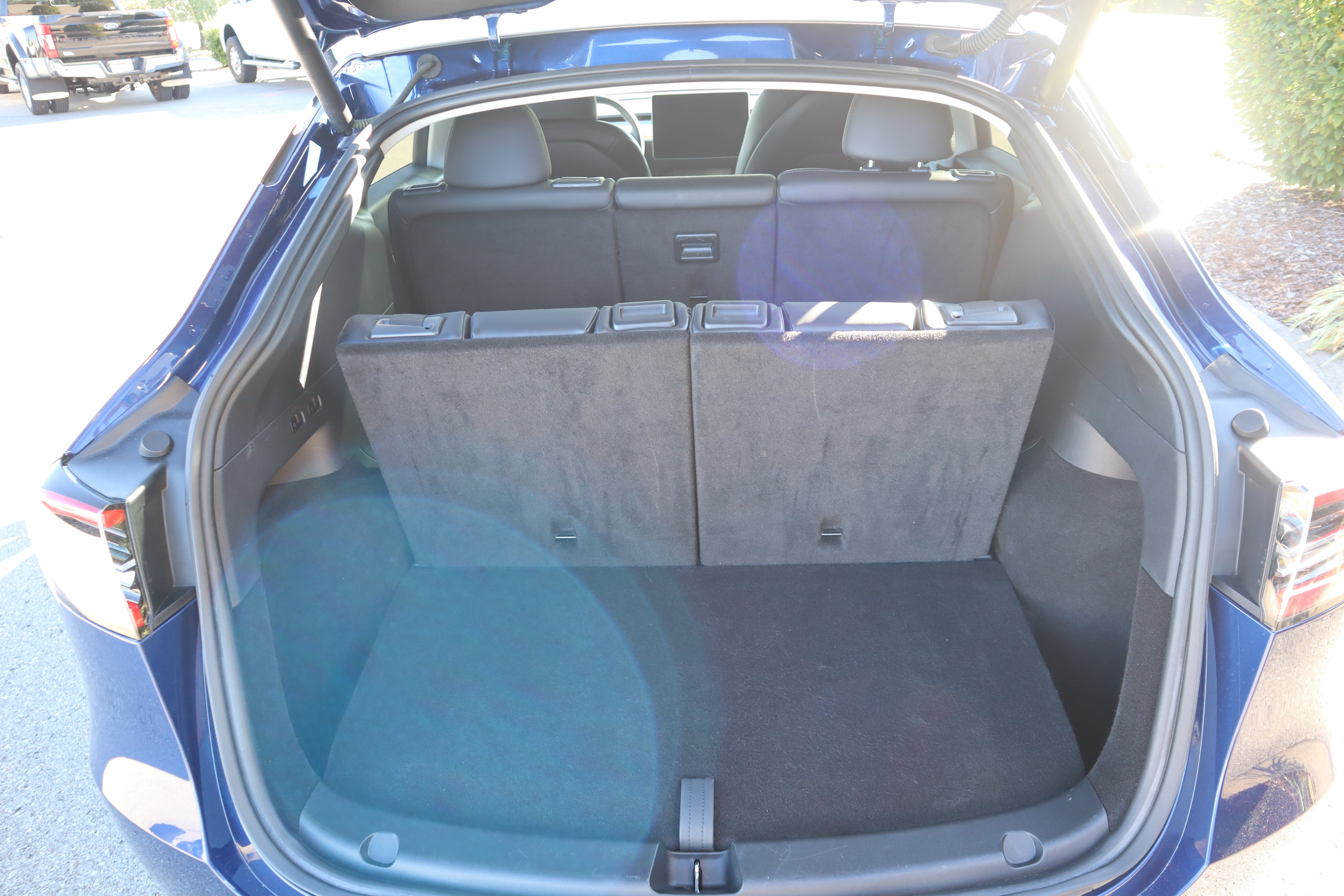 Used 2023 Tesla Model Y Long Range AWD/4WD image 27