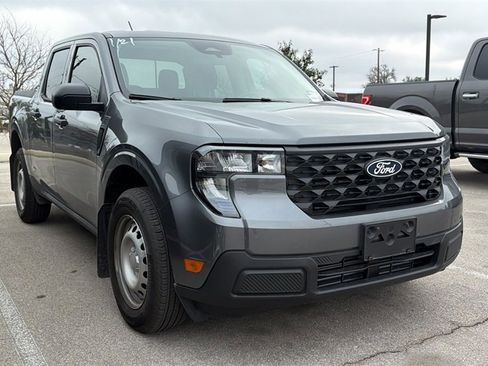 Used 2025 Ford Maverick XL w/ Equipment Group 102A image 2