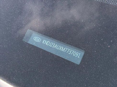 Used 2021 Kia Soul LX image 15