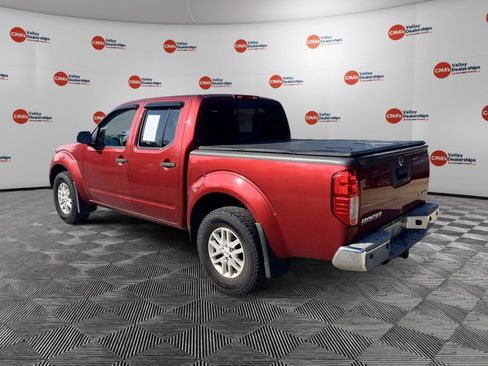Used 2016 Nissan Frontier SV w/ SV Value Truck Package AWD/4WD image 5
