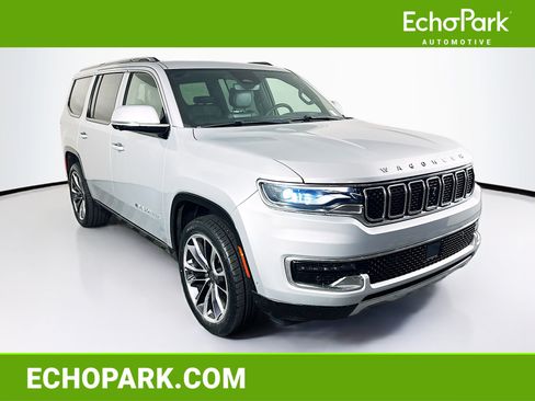 Used 2022 Jeep Wagoneer Series III w/ Premium Group I RWD image 1