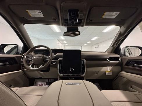 New 2026 GMC Yukon Denali w/ Sun & Power Step Package image 15
