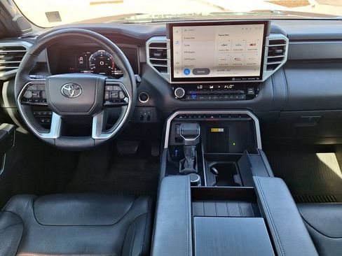 Used 2022 Toyota Tundra Platinum AWD/4WD image 16