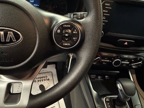 Used 2021 Kia Soul LX FWD image 12