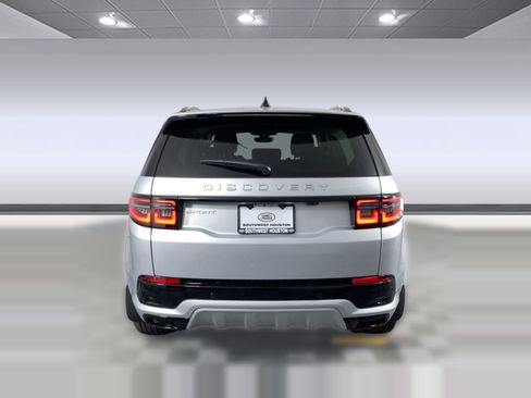 Used 2025 Land Rover Discovery Sport S image 9
