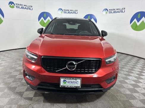 Used 2021 Volvo XC40 T5 R-Design w/ Advanced Package image 2
