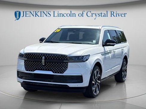 New 2026 Lincoln Navigator Reserve AWD/4WD image 13