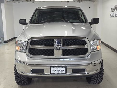 Used 2019 RAM 1500 Classic SLT AWD/4WD image 2