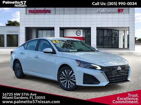 Used 2025 Nissan Altima 2.5 SV w/ SV Premium Package image 1