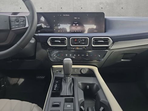 New 2026 Nissan Sentra SL w/ Floor Mat Package FWD image 3