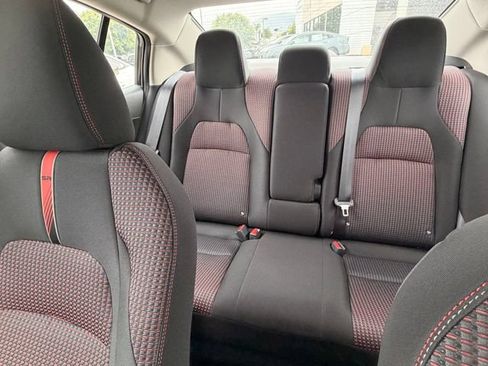 New 2026 Nissan Sentra SR w/ Floor Mat Package FWD image 33