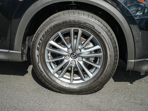 Used 2017 MAZDA CX-5 Touring w/ Preferred Equipment Package FWD image 10