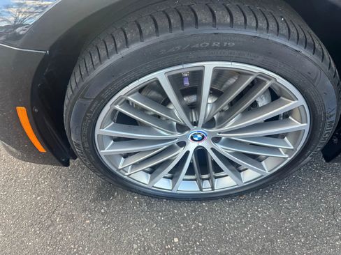 Used 2018 BMW 530e w/ Premium Package 2 image 10