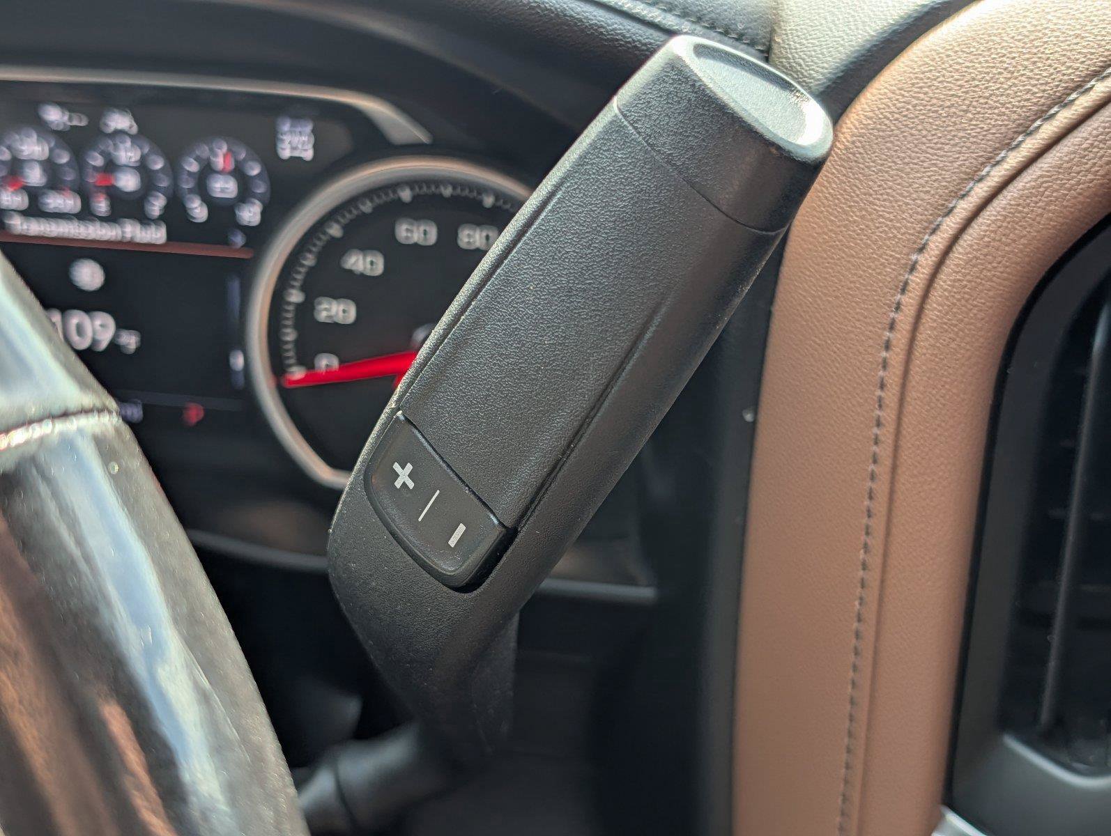 Used 2020 Chevrolet Silverado 1500 High Country w/ Technology Package AWD/4WD image 31