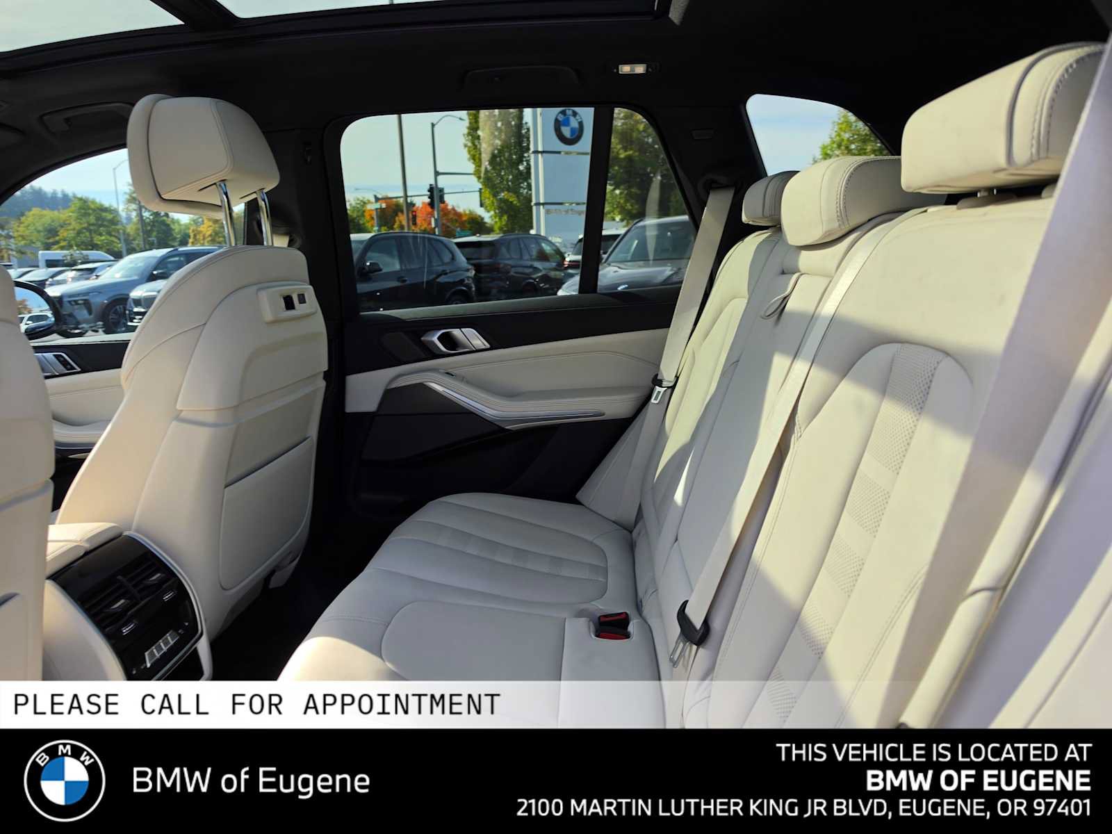 Used 2022 BMW X5 M50i w/ Premium Package AWD/4WD image 21