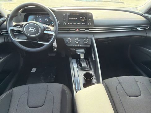 New 2026 Hyundai Elantra SE image 22