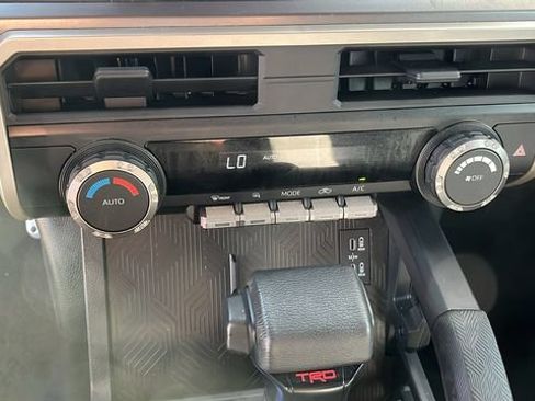 Used 2024 Toyota Tacoma TRD Sport RWD image 13