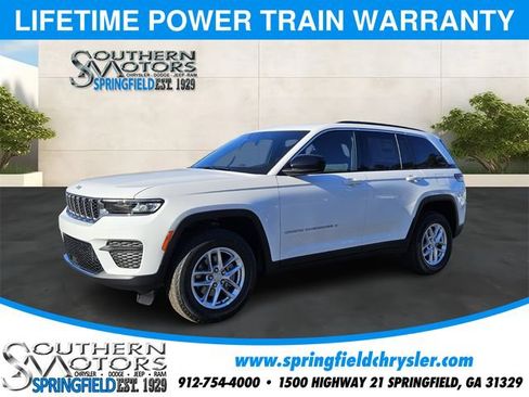 New 2025 Jeep Grand Cherokee Laredo RWD image 1