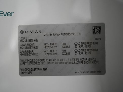 Used 2023 Rivian R1S Adventure AWD/4WD image 29