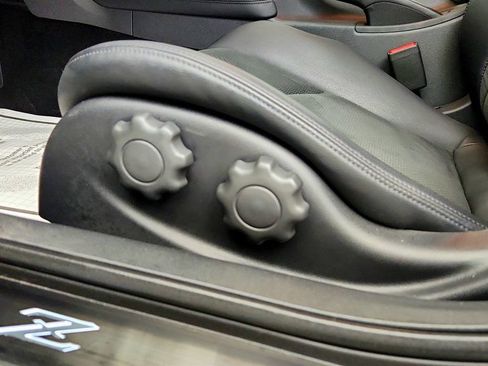 Used 2025 Nissan Z Performance w/ Floor Mat Package RWD image 10