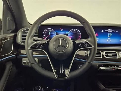 Used 2025 Mercedes-Benz GLE 350 4MATIC image 24