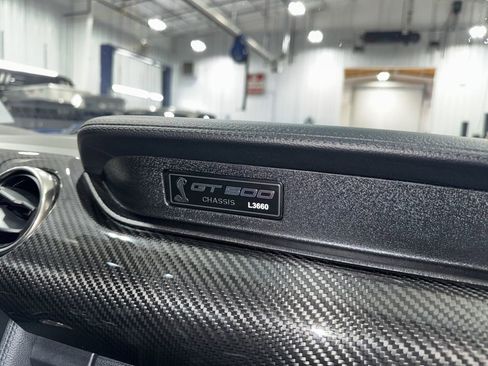 Used 2020 Ford Mustang Shelby GT500 w/ Carbon Fiber Track Pack image 15