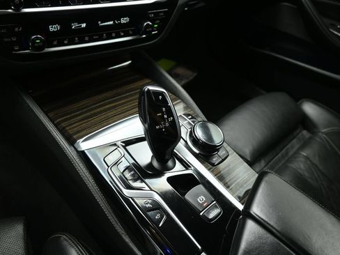 Used 2018 BMW M550i xDrive AWD/4WD image 15