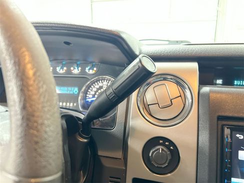 Used 2011 Ford F150 XLT image 15