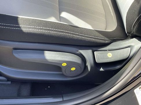 New 2026 Hyundai Venue SEL image 16