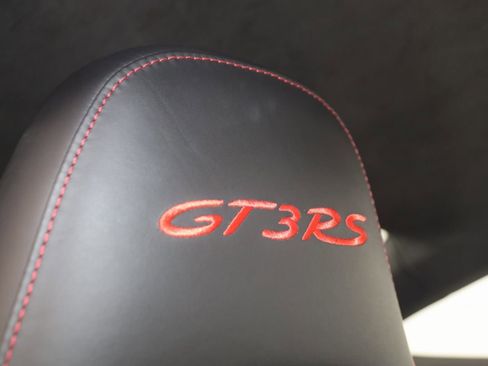 Used 2019 Porsche 911 GT3 RS image 14