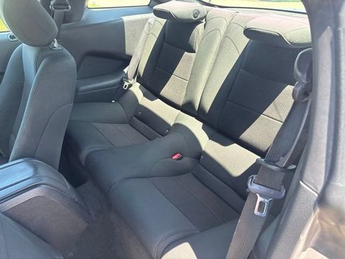 Used 2014 Ford Mustang Coupe RWD image 25