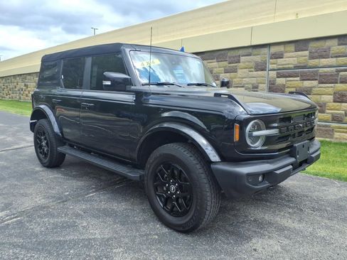 Used 2024 Ford Bronco Outer Banks AWD/4WD image 1