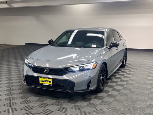 Used 2025 Honda Civic Sport image 2