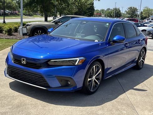 Used 2022 Honda Civic Touring image 12