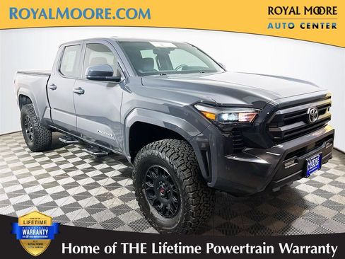 Certified 2025 Toyota Tacoma SR5 AWD/4WD image 1