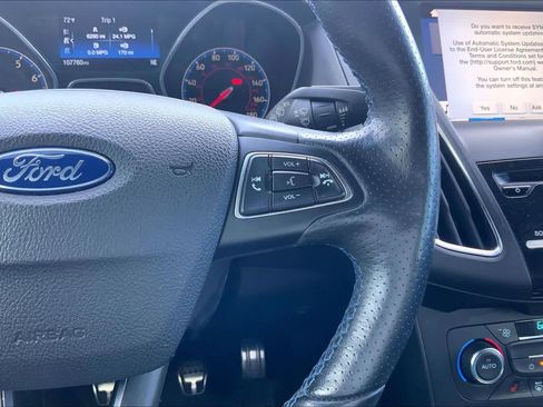 Used 2016 Ford Focus RS image 24