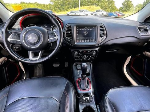 Used 2019 Jeep Compass Trailhawk w/ Leather Interior Group AWD/4WD image 7