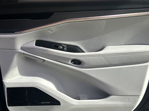 New 2025 Jeep Wagoneer S Limited image 13