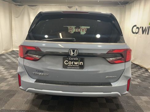 Used 2025 Honda Odyssey Sport-L image 7
