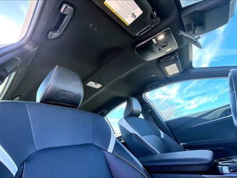 Used 2025 Toyota Camry SE image 20