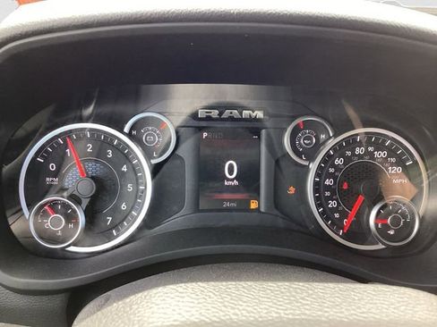 New 2026 RAM 2500 Big Horn AWD/4WD image 16