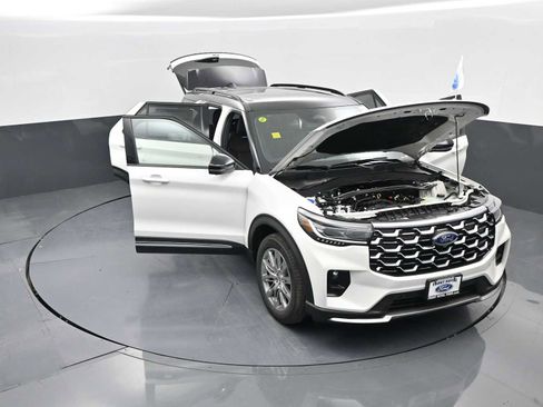 New 2026 Ford Explorer Platinum image 66