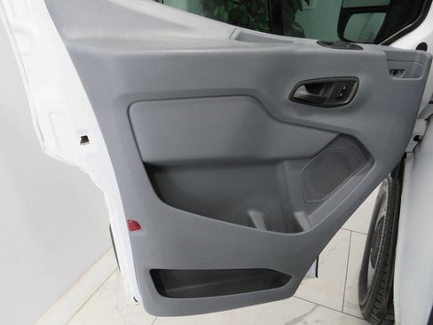 Used 2018 Ford Transit 250 130 Low Roof image 23