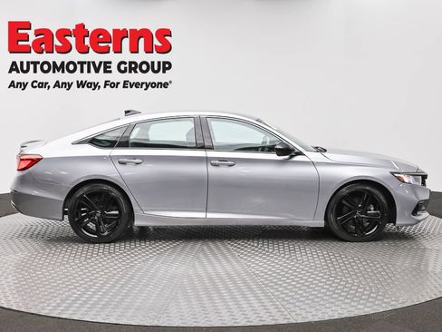 Used 2021 Honda Accord Sport Special Edition image 4